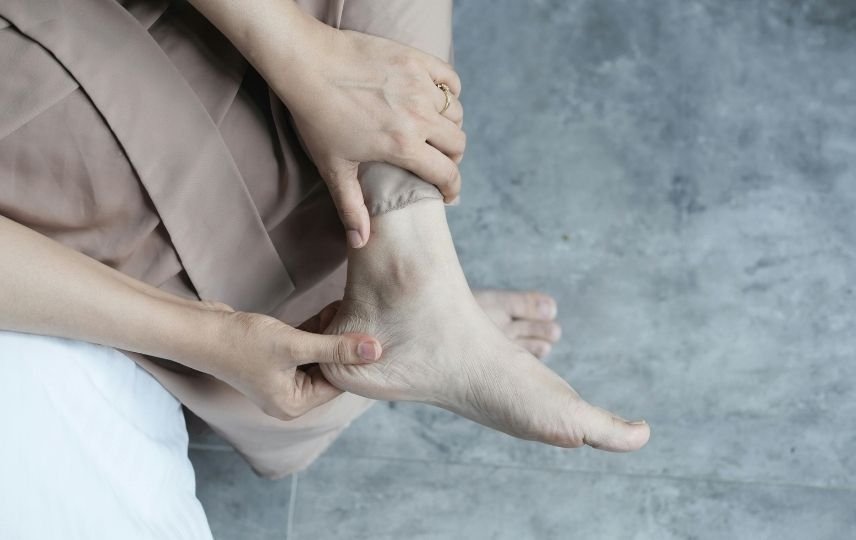 Diyabetik Ayak Nedir? Neden Oluşur, Nasıl Tedavi Edilir?